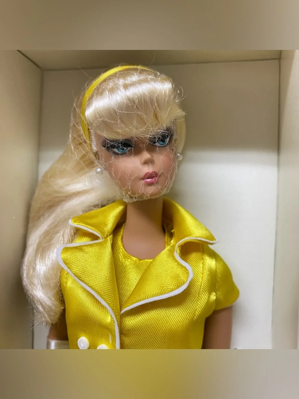 Palm Beach Silkstone Honey Barbie Doll 2009 collectible Limited Edition - Picture 3 of 16